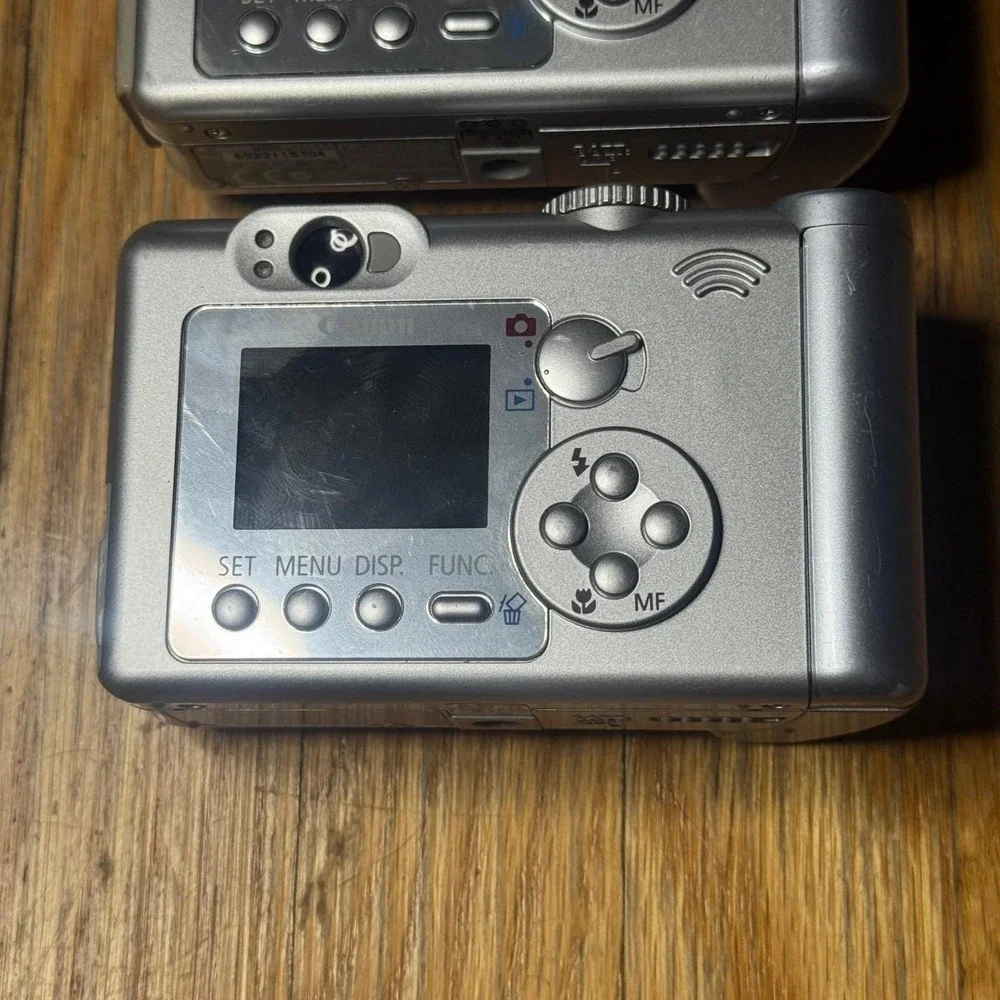 Lot of 2 Canon PowerShot A60 2.0MP Digital Cameras Silver -READ - Picture 5 of 11